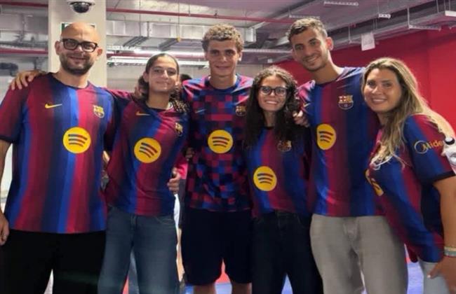 اسرة حمزة عبدالكريم بعد مباراة الأهلي وبرشلونة: نحن نفتخر بك