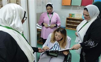 خلال جولتها ببورسعيد.. المشرف العام لـ«قومي الإعاقة» تتفقد حضانة للأطفال ذوي الإعاقة الذهنية