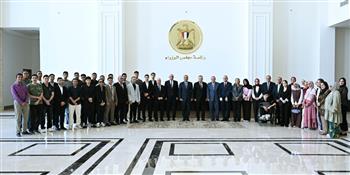 رئيس الوزراء يلتقى أوائل طلبة شهادة الثانوية العامة.. توجيهات من الرئيس برعاية الموهوبين والمتفوقين