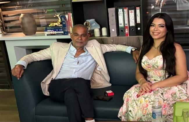 محمود البزاوي يخضع لمساومة دنيا عظيم في فيلم «الست لما»  
