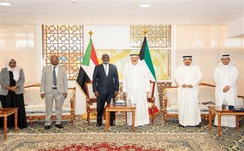 وزير مالية الكويت يبحث مع نظيره السوداني الخطط الكفيلة بتنمية العلاقات بين البلدين خلال الفترة المقبلة