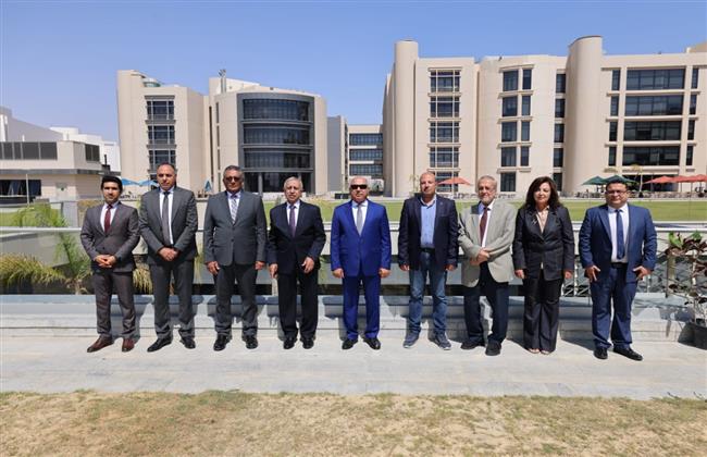 وزير النقل يتفقد فرع الأكاديمية العربية للعلوم والتكنولوجيا والنقل البحري بمدينة العلمين الجديدة