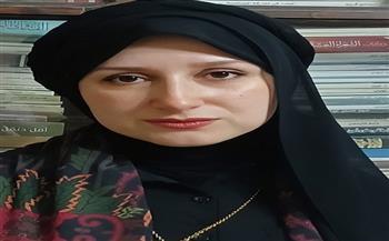 ألفت عاطف: «انحناء رضا الطويل» روايتان تتقاطعان بين الحقيقة والرمز (حوار)