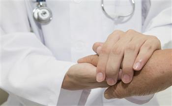 ما الحل في حالة رفض مريض الإدمان للعلاج؟