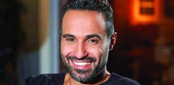 أحمد فهمي يقضي إجازته في إسبانيا قبل استئناف تصوير «الفيل ع الدرفيل»