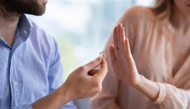 لو شريك حياتك يبتعد عنكِ.. هذه الخطوات تساعدك على استرجاع حبه