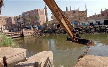 محافظ قنا يوجه بتكثيف حملات النظافة ورفع التراكمات لتحسين مستوى الخدمات