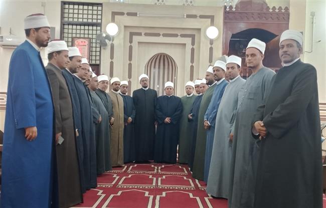 ضمن مبادرة «صحح مفاهيمك».. الأوقاف تطلق 26 قافلة دعوية للواعظات بعنوان «وإنك لعلى خلق عظيم»