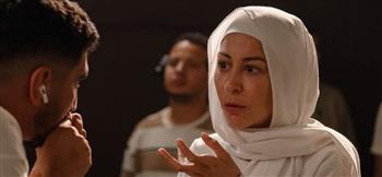 منة شلبي في كواليس «عنبر الم..وت» قبل عرضه 