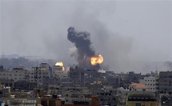 طيران الاحتلال يشن غارة على مدينة دير البلح وسط قطاع غزة