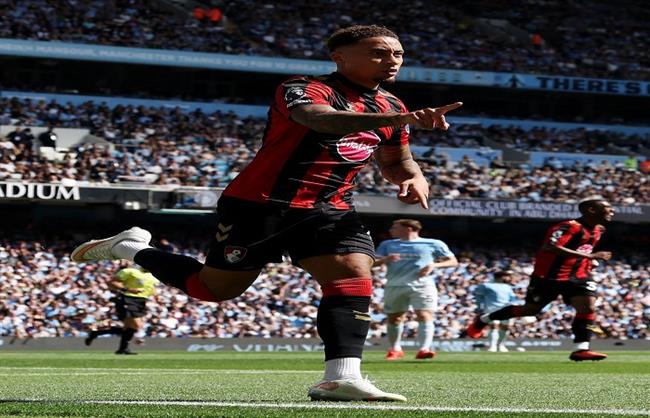 الدوري الإنجليزي.. بورنموث يباغت مانشستر سيتي ويسجل الهدف الأول