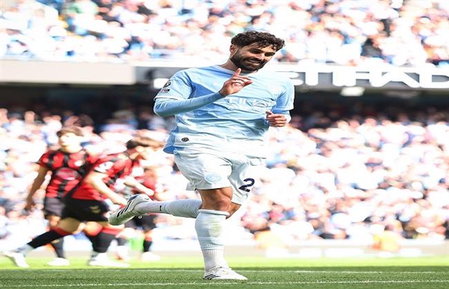 الدوري الإنجليزي.. مانشستر سيتي يحول تأخره أمام بورنموث لفوز مثير بثنائية