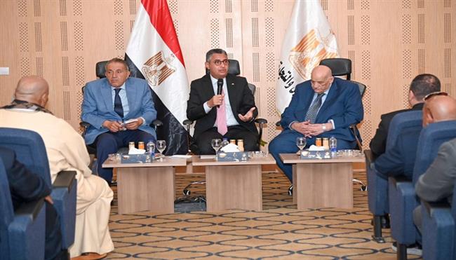 وزير التموين وأصحاب المخابز يبحثون تطوير منظومة الخبز وتسوية الملفات المالية والتشغيلية
