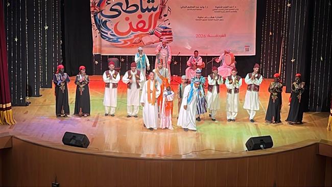 فرقة التذوق والوادي الجديد تتألقان في شاطئ الفن بقصر ثقافة الغردقة