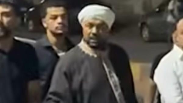 حجازي متقال يتلقى عزاء والدته في مسجد الحجاز