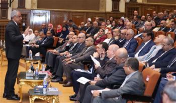 وزير الدولة للإنتاج الحربي يؤكد أهمية ربط مخرجات التدريب باحتياجات الصناعة