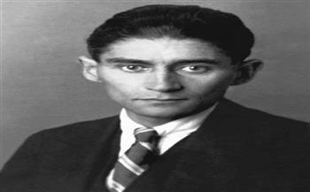  فرانس كافكا.. الكاتب الذي جسّد الاغتراب والقلق الإنساني