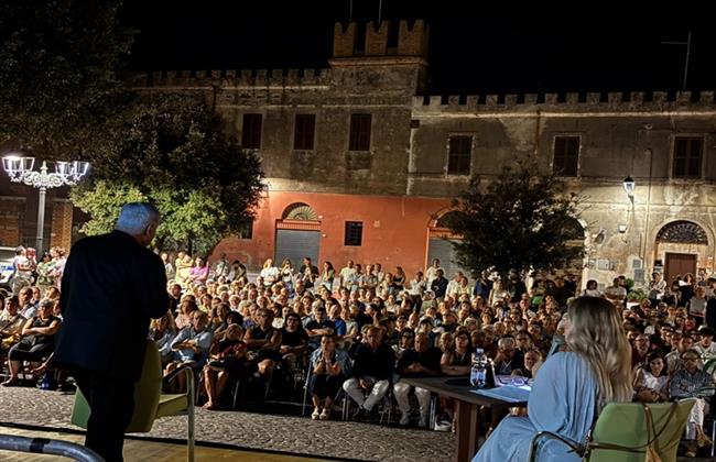 ​«مفتاح فولشي و3 جوائز رفيعة».. إيطاليا تحتفي بزاهي حواس وتُتوج جهوده في الترويج للتراث المصري