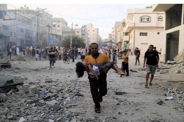 استشهاد 4 فلسطينيين بينهم طفلة بنيران قوات الاحتلال في غزة