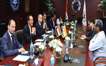 الرئيس التنفيذي للهيئة العامة للاستثمار يبحث مع سفير الهند تعزيز الاستثمارات الهندية في مصر