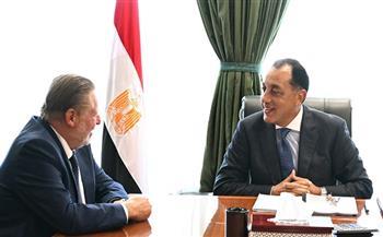 رئيس الوزراء يلتقي محافظ البنك المركزي لمتابعة جهود التنسيق المشترك في عدد من الملفات الاقتصادية