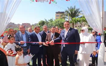 محافظ دمياط يفتتح معرض المستلزمات المدرسية بكفر البطيخ