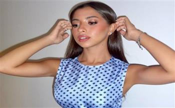 جيسيكا حسام الدين تتألق بإطلالات صيفية بالساحل الشمالي