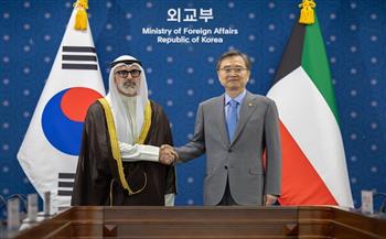 وزير خارجية الكويت يبحث مع نظيره الكوري الجنوبي مستجدات الأوضاع الإقليمية والدولية   