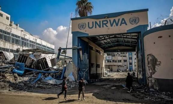 الرئاسة الفلسطينية: اقتحام مقرات الأمم المتحدة في القدس وقلنديا انتهاك خطير للقانون الدولي 