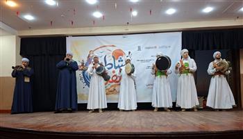 "الغزل الفلاحي" و"التنورة الاستعراضية" في ليلة فنية جديدة من "شاطئ الفن" بالإسكندرية 