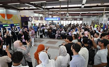 ذوو القدرات بثقافة روض الفرج يحتفون بالمولد النبوي الشريف في مترو الأنفاق    