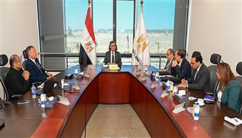 باستثمارات 278 مليون دولار.. وزير التموين يبحث مع شركتين إيطاليتين إنتاج الإيثانول الحيوي من مخلفات قصب السكر