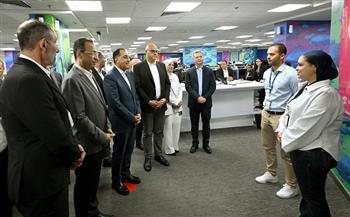رئيس الوزراء يزور مقر شركة ساذرلاند الأمريكية الرائدة في مجال خدمات العمليات التجارية بالإسكندرية