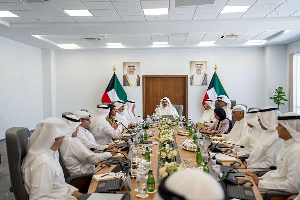 رئيس الوزراء الكويتي يؤكد أهمية مشروع مطار الكويت الدولي الجديد T2 كأحد المشاريع التنموية الكبرى للبلاد