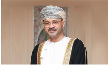  وزير الخارجية العماني: نأمل الإعلان قريبًا عن ممر مؤقت عبر مضيق هرمز 