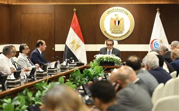 وزير الصحة يترأس الاجتماع الدوري لقيادات الوزارة لمتابعة سير العمل بمختلف الملفات