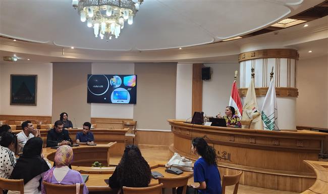 يوم بلا شاشات.. محاضرة بالأعلى للثقافة ناقشت كيفية إدارة التكنولوجيا
