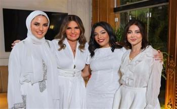 يسرا تكشف سر  غياب بطلات «الست لما» عن العرض الخاص 