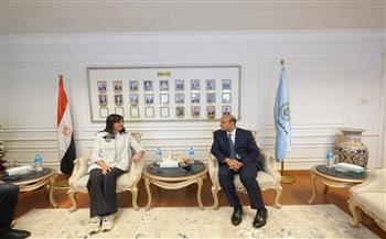 محافظ أسيوط يستقبل السفيرة نبيلة مكرم ويبحثان تعزيز التعاون مع التحالف الوطني لخدمة الأولى بالرعاية