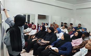 بدعم محافظ الأقصر.. شباب الخريجين يدرب ٦٥ شابا وفتاة علي أساسيات العمل بمجالي السياحة والطيران