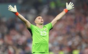 الدوري الاتجليزي ..تشيلسي يدرس التعاقد مع مارتينيز لتعزيز مركز حراسة المرمى