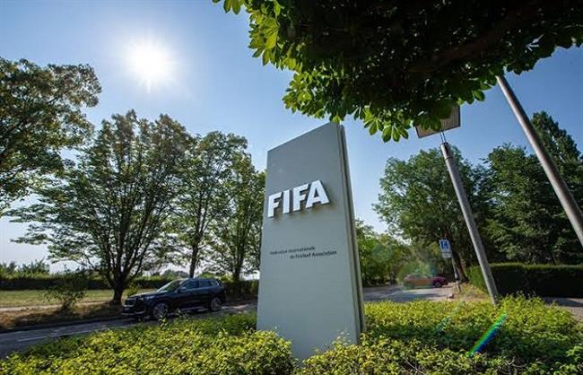 يويفا يتراجع عن مقاطعة بطولات فيفا بعد ضمانات بعدم بيع حصص كأس العالم