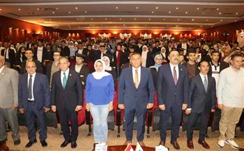محافظ القليوبية يشهد احتفالية حزب مستقبل وطن لتكريم 76 من أوائل الشهادات العامة والدبلومات الفنية بنادي التنمي