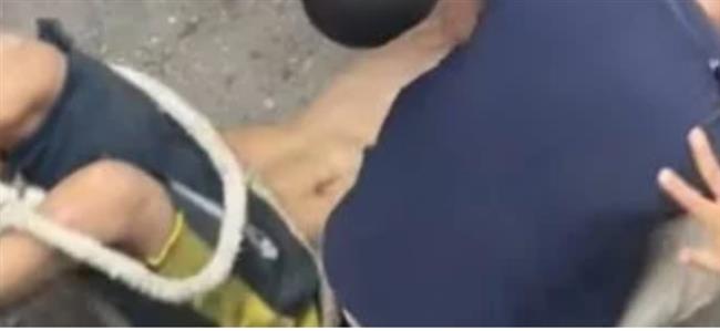 شاب في قبضة مجموعة أشخاص.. فيديوهات متداولة تثير علامات استفهام في المهندسين