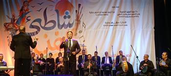 فنون شعبية وأغانٍ طربية في سهرة جديدة من «شاطئ الفن» بقصر ثقافة الأنفوشي