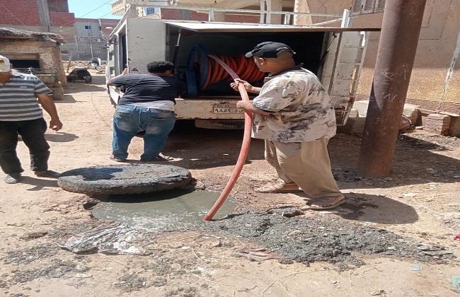 استجابةً لأهالينا.. محافظ كفرالشيخ يوجه بصيانة وتطوير شبكة الصرف الصحي بقلين