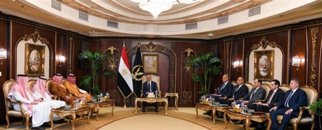 وزير الداخلية يستقبل رئيس جامعة نايف العربية للعلوم الأمنية لتعزيز التعاون الأمني العربي