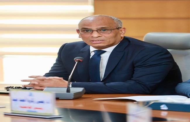 محافظ كفر الشيخ يؤكد أهمية تكثيف الرقابة على الأسواق ومتابعة المعروض من السلع والمنتجات الغذائية 