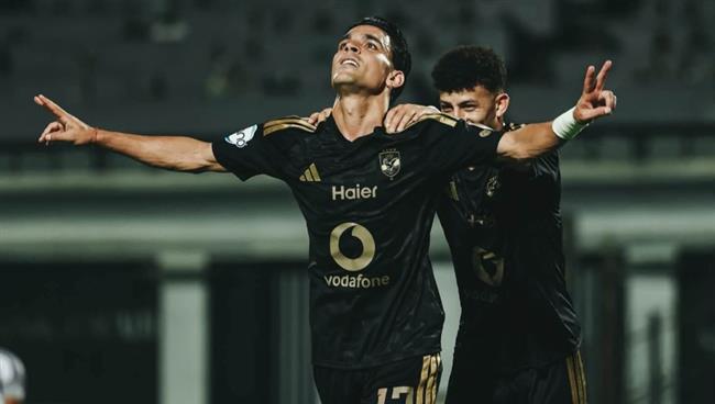 الدوري الممتاز.. بن شرقي يسجل الهدف الأول للأهلي في مرمى زد