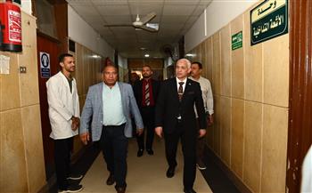 رئيس جامعة أسيوط يتفقد سير العمل بمعهد جنوب مصر للأورام والمستشفى الجامعي الرئيس